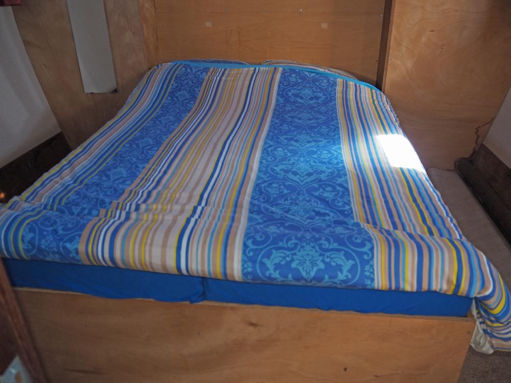 Aft cabin, Accommodation